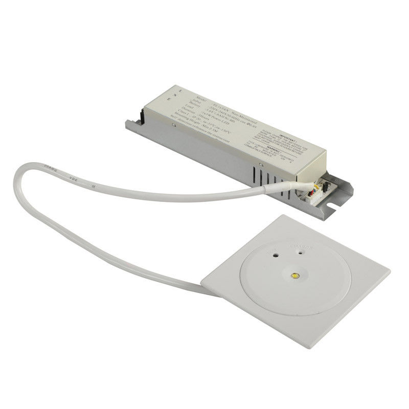 110V 220V IP42 Μη συντηρούμενα φωτιστικά έκτακτης ανάγκης με μπαταρία LED